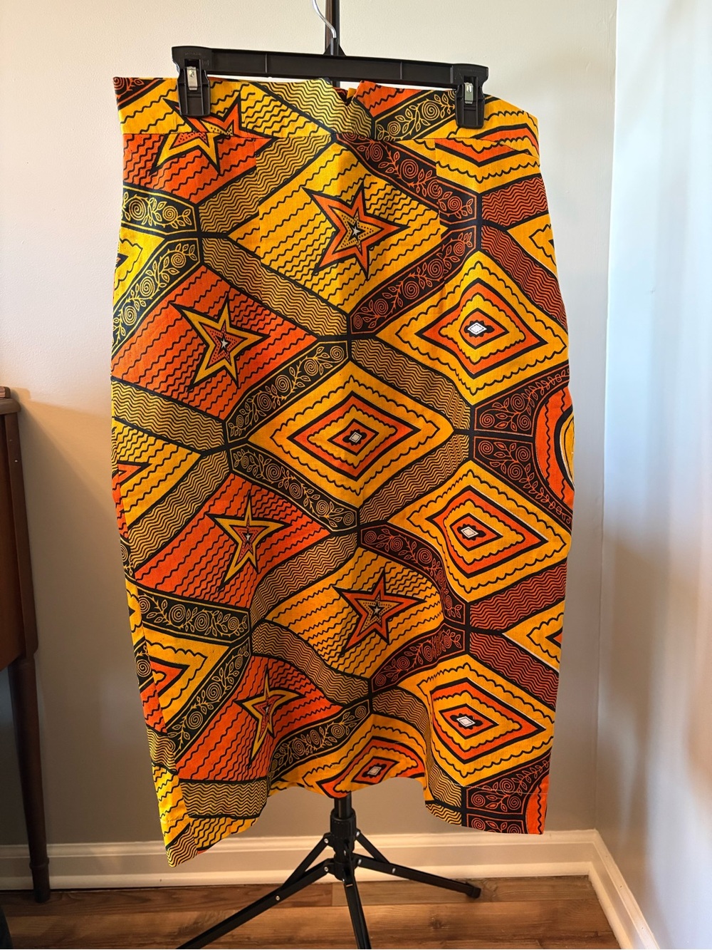 Nashona Size Large Geometric Print Cotton Pencil Skirt in Yellow & Orange